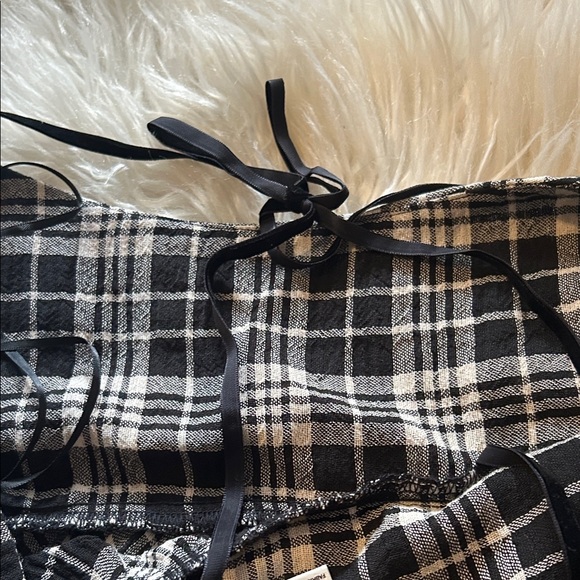 NEW BDG Plaid Black and White Women's Skirt SIZE XS-TP - Picture 5 of 9